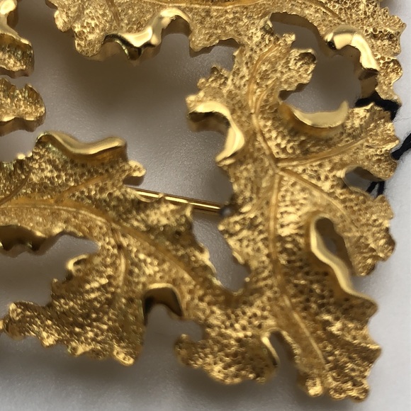 Crown Trifari Gorgeous VTG Square Oak Leaves w tag.  Sculpturesque Colection - Picture 8 of 8